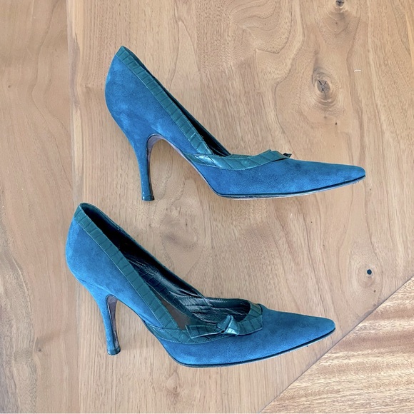 Banana Republic Suede Stiletto Heels - Picture 3 of 8